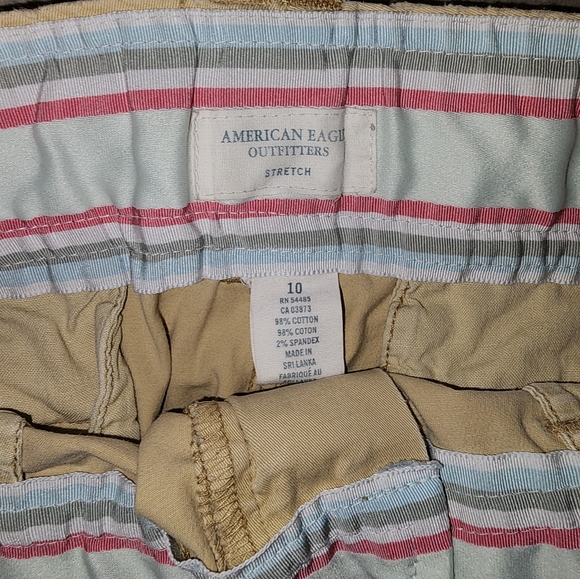 American Eagle women's shorts, size 10 - Picture 3 of 3